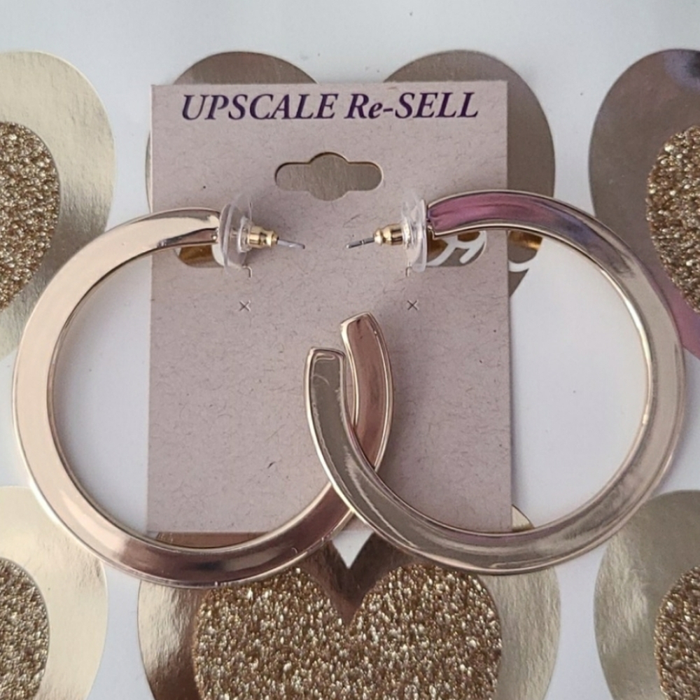 THICK HOOP DANGLE EARRINGS